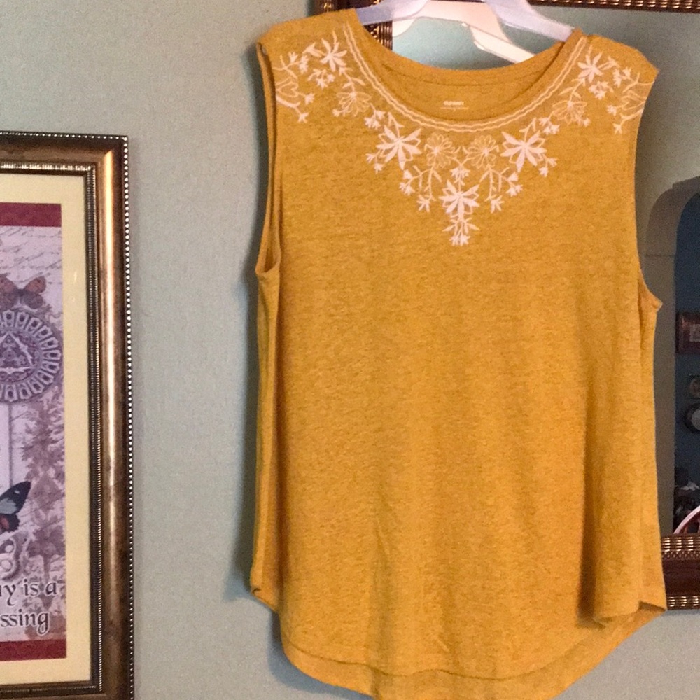 Old Navy ladies tank top